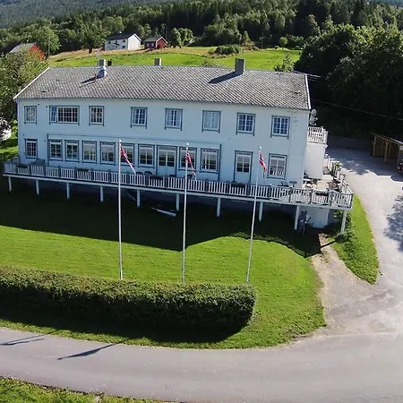 Fjordhotell 3* Eidsvag (Nesset)