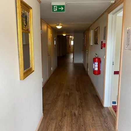 Hotel Fjordhotell Eidsvag (Nesset)