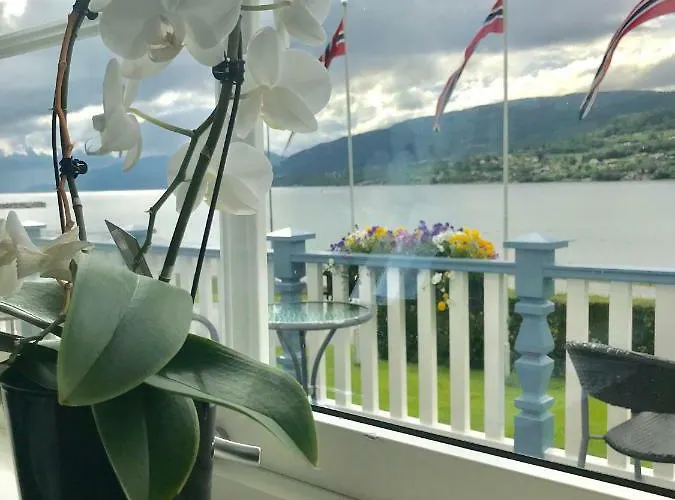 Hotel Fjordhotell Eidsvåg
